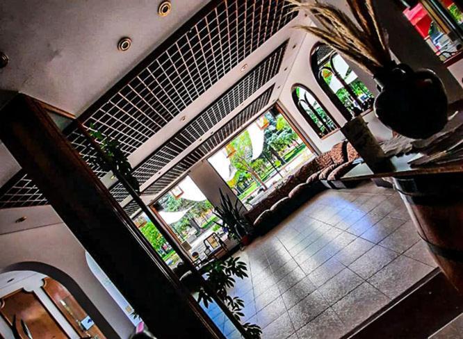 Hotel Emperador Кафайяте Экстерьер фото